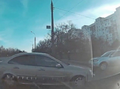 Водитель-лихач едва не спровоцировал двойное ДТП в Кишиневе 