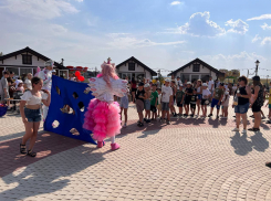 Праздник в GagauziyaLand: Мыльные пузыри, танцы и улыбки для всех возрастов