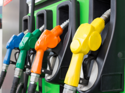 Новые цены от НАРЭ: и бензин, и дизтопливо дешевеют