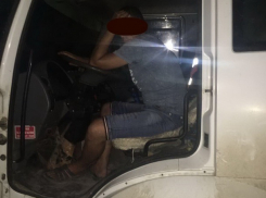 Огромный спиртопровод для незаконной перекачки алкоголя в Молдову обнаружили на Украине 