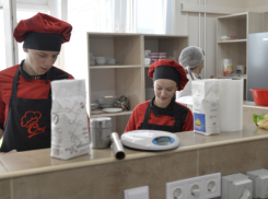 Все больше молодых жителей Молдовы проводят лето на работе вместо полноценных каникул