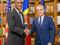 Посол США поведал, что сказал Владу Плахотнюку 14-го июня