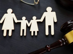 Алименты с задержкой: депутаты PAS предлагают жесткие меры - от ареста до принудительных работ 