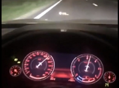 Молодые люди сняли на видео свою езду по Кишиневу на скорости более 200 км/ч 