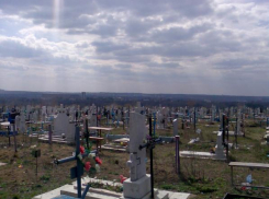 Доступ частного транспорта на кладбища столицы будет запрещен 