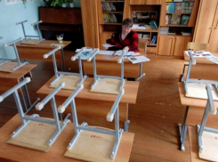 Из-за снежных заносов и наледи на дорогах страны несколько сотен учащихся пропустили школьные занятия 