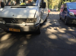 В Кишиневе маршрутка столкнулась с автомобилем: один человек госпитализирован
