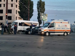 Новое ДТП с участием маршрутки в Кишиневе - есть пострадавшие