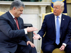 Трамп на встрече с Порошенко оскорбил Украину и «отобрал» ее суверенитет
