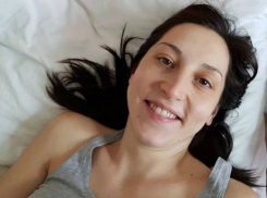 «Самый волнующий случай в жизни»: брюнетка родила девочку в автомобиле