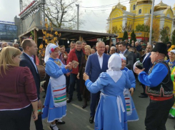 В Комрате прошел День Вина, на праздник прибыл президент страны