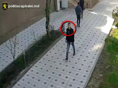 Полиция просит помощи в установлении личности преступника, укравшего золотую цепочку у женщины 