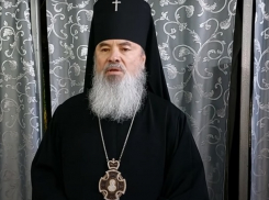 Епископа Маркела задержали перед вылетом за Благодатным огнем