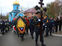 Погибшего пожарного с почестями похоронят в родном селе
