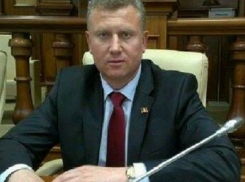 Противоречащий Конституции Молдовы законопроект раскритиковали социалисты в парламенте