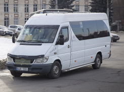 Пойманный за просмотром фильма водитель маршрутки вызвал возмущение жителей столицы