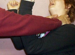 Разъяренный рецидивист попытался убить ножовкой соседку в Дубоссарах