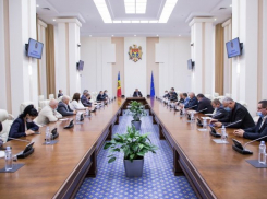 Мы не можем допустить, чтобы в этом году дороги не строились, - Кику 
