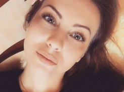 Исчезнувшая в Одессе стройная эффектная девушка может оказаться в Молдове