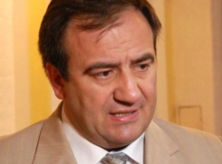 Погибшая в столкновении такси с троллейбусом в Кишиневе женщина оказалась супругой известного чиновника