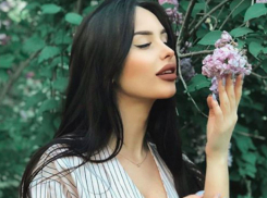 Столичная красавица после «невероятной фотосессии» услышала «странный вопрос» от девушки в хиджабе