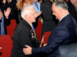 Президент Молдовы заявил, что правительству безразличны пожилые люди