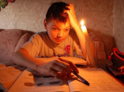 Массовые отключения электроэнергии произойдут во вторник в трех столичных секторах и 15 районах Молдовы 