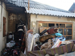 Ликвидацию вспыхнувшего от свечи пожара в Бельцах сняли на видео 