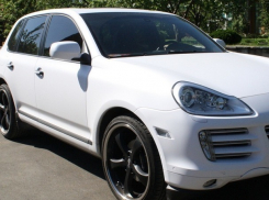 Владелец люксового Porsche Cayenne, вмонтировавший газовую установку, удивил жителей столицы