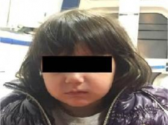 В Кишиневе разыскиваются родители трехлетней девочки, потерявшейся в торговом центре на Ботанике 