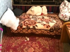 Предсмертную записку оставил ревнивый мужчина после жестокой расправы с женой и маленькими девочками в Каларашском районе