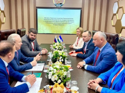 Игорь Додон и представители ПСРМ встретились с премьером Башкирии