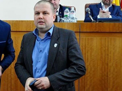 Украинский депутат выстрелил себе в грудь из карабина после звонка матери 