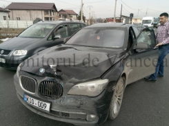 Двое автомобилистов из Молдовы попали в тройное ДТП в Румынии