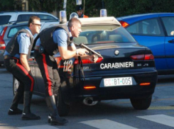 Молодой молдаванин избил итальянских полицейских и врачей