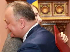 Анна Мунтяну ответила тем, кто критиковал ее за получение Почетной грамоты от Игоря Додона