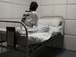 Пациенты психиатрических больниц Молдовы жалуются на насилие, изоляцию и дискриминацию