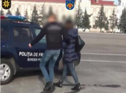 В аэропорту задержана 25-летняя молдаванка, пытавшаяся вывести соотечественницу в сексуальное рабство