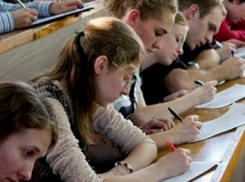 Места молдавских студентов в вузах заняли иностранцы из Израиля, Румынии и Индии