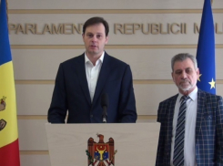 Кирилл Лучинский выходит из ЛДПМ и отказывается от мандата депутата