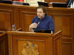 Алайба рассказал, что бы сделал, будь он «агентом Кремля»