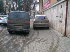 В примэрии рассказали, где можно припарковать автомобиль у кладбища Святого Лазаря