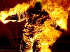 Любовник облил бензином и поджег мать троих детей в Комрате