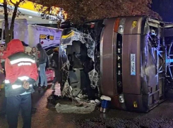 «Просто повезло, что там были полиция и спасатели»: подробности аварии с молдавским автобусом в Киеве