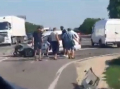 Водитель нарушил правила и вдребезги разбил автомобиль в Оргеевском районе 