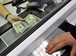 Объем переводов граждан Молдовы из-за рубежа упал до минимума за 10 лет