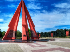 Унионистам режет глаза ремонт на мемориале «Вечность»