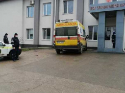 Из-за застрявшей в грязи «скорой» женщине пришлось рожать дома 