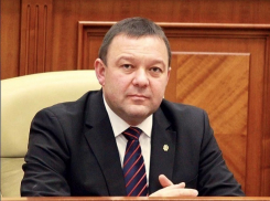 Как депутат Юрие Дырда и его дочь захватили 300 квартир строительной компании Dansicons