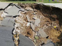 Примэрия нашла виновного в провале асфальта на Скулянке 